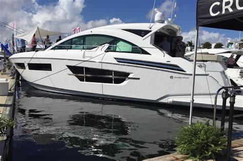 cantius yachts  "Seeing Double" is new to market, ready for immediate delivery and the top choice in the 42' diesel express category